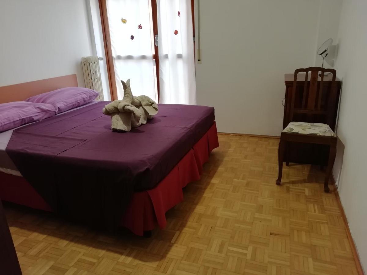 Rosso Tirano Daire Dış mekan fotoğraf